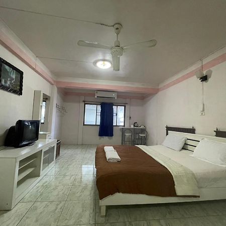 เพรสซิเดนท์ อพาร์ตเมนต์ Hotel Pattaya ภายนอก รูปภาพ