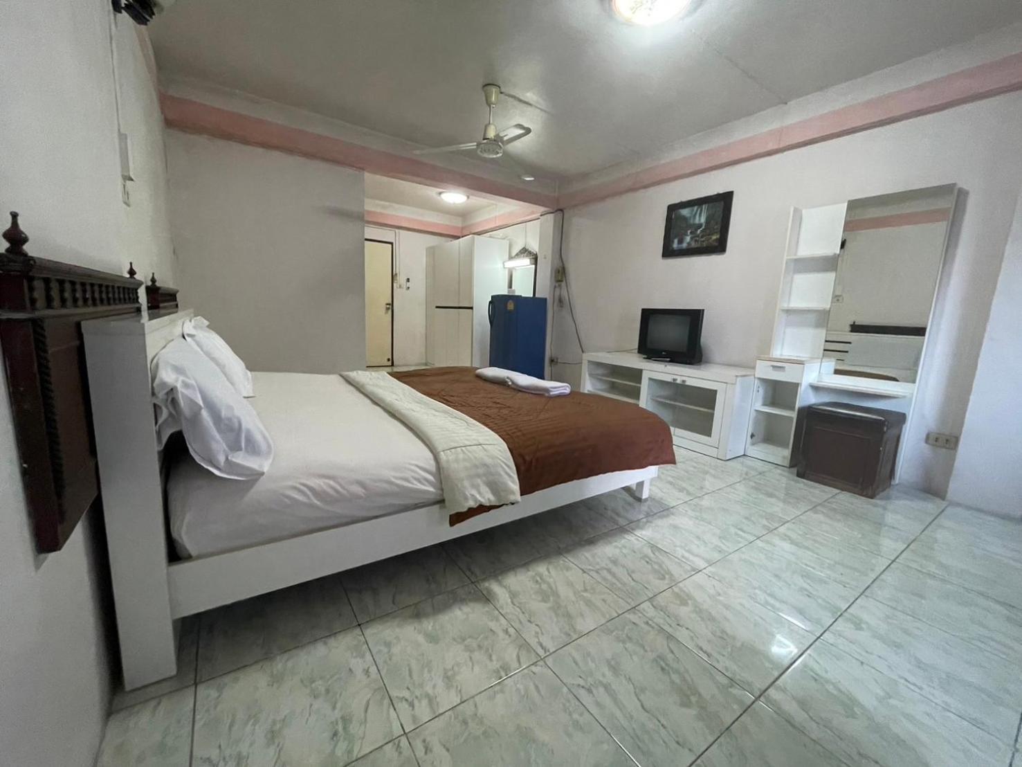 เพรสซิเดนท์ อพาร์ตเมนต์ Hotel Pattaya ภายนอก รูปภาพ