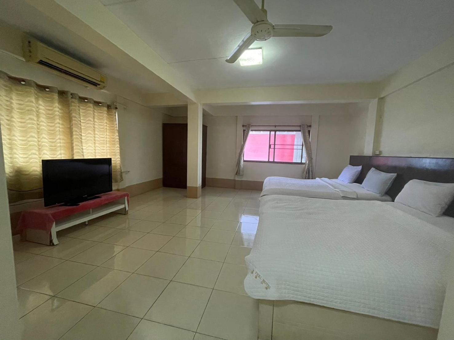 เพรสซิเดนท์ อพาร์ตเมนต์ Hotel Pattaya ภายนอก รูปภาพ