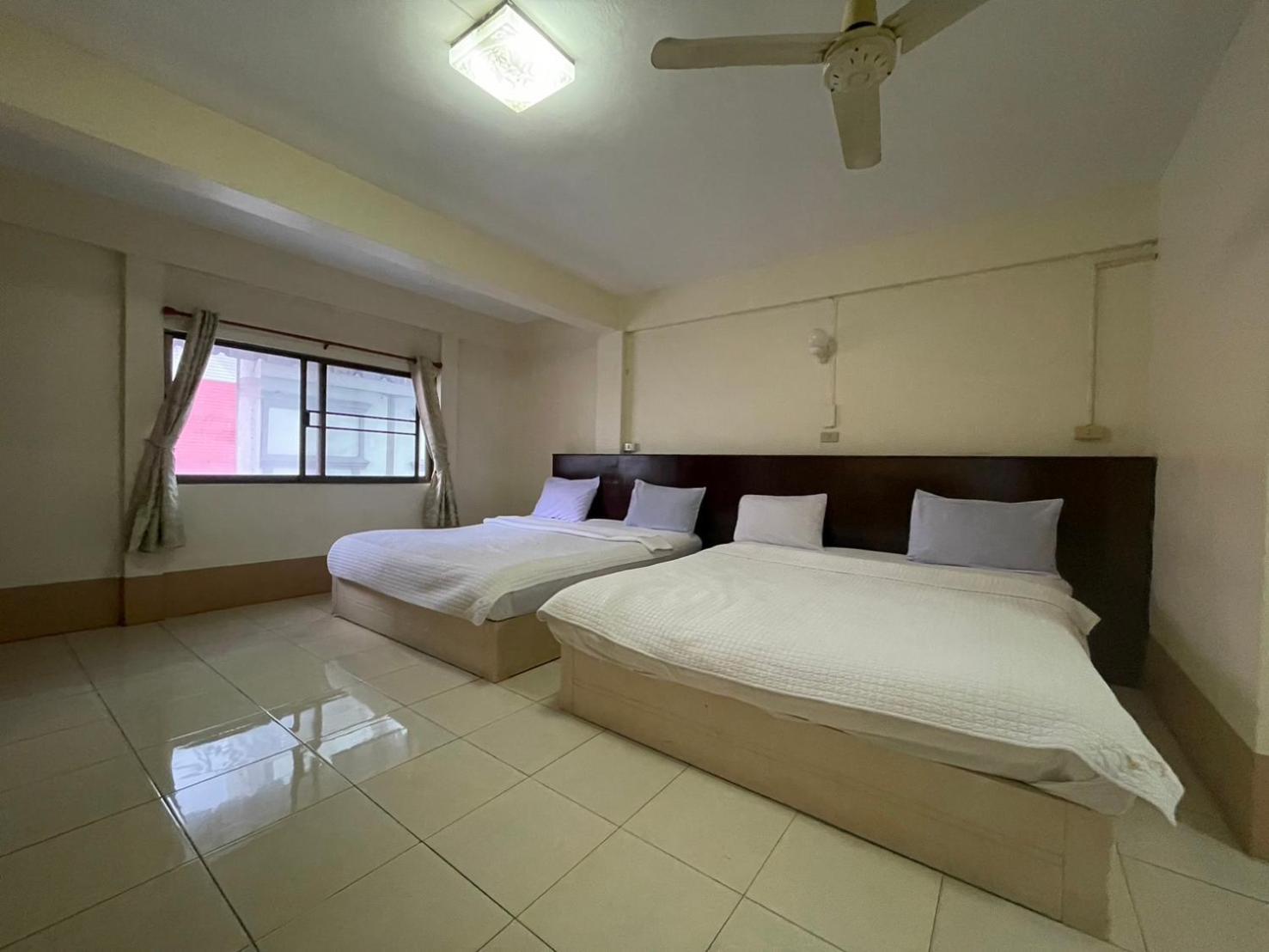 เพรสซิเดนท์ อพาร์ตเมนต์ Hotel Pattaya ภายนอก รูปภาพ