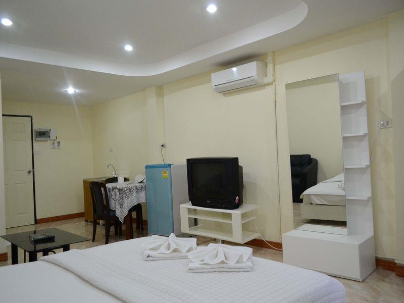 เพรสซิเดนท์ อพาร์ตเมนต์ Hotel Pattaya ภายนอก รูปภาพ