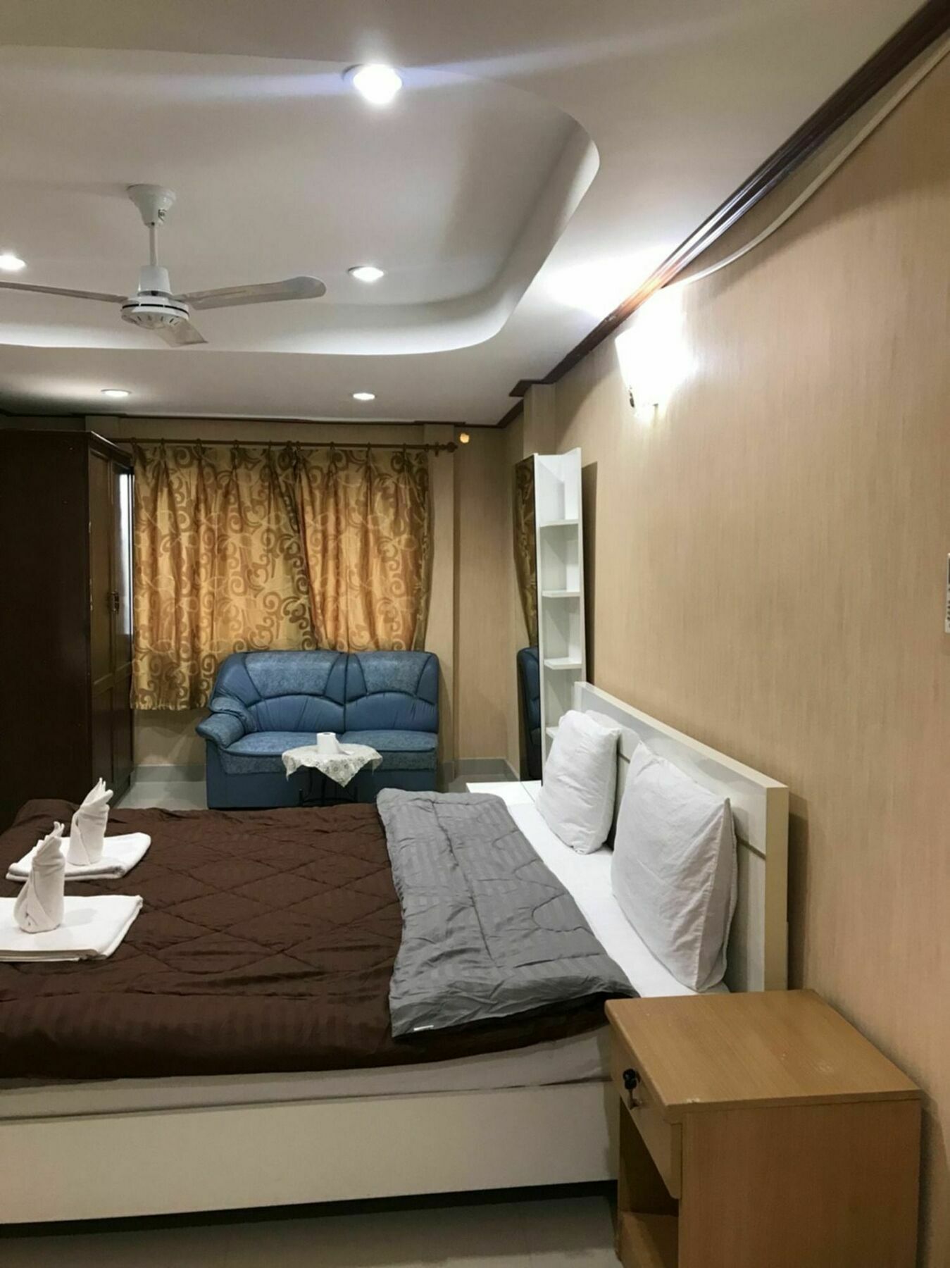 เพรสซิเดนท์ อพาร์ตเมนต์ Hotel Pattaya ภายนอก รูปภาพ