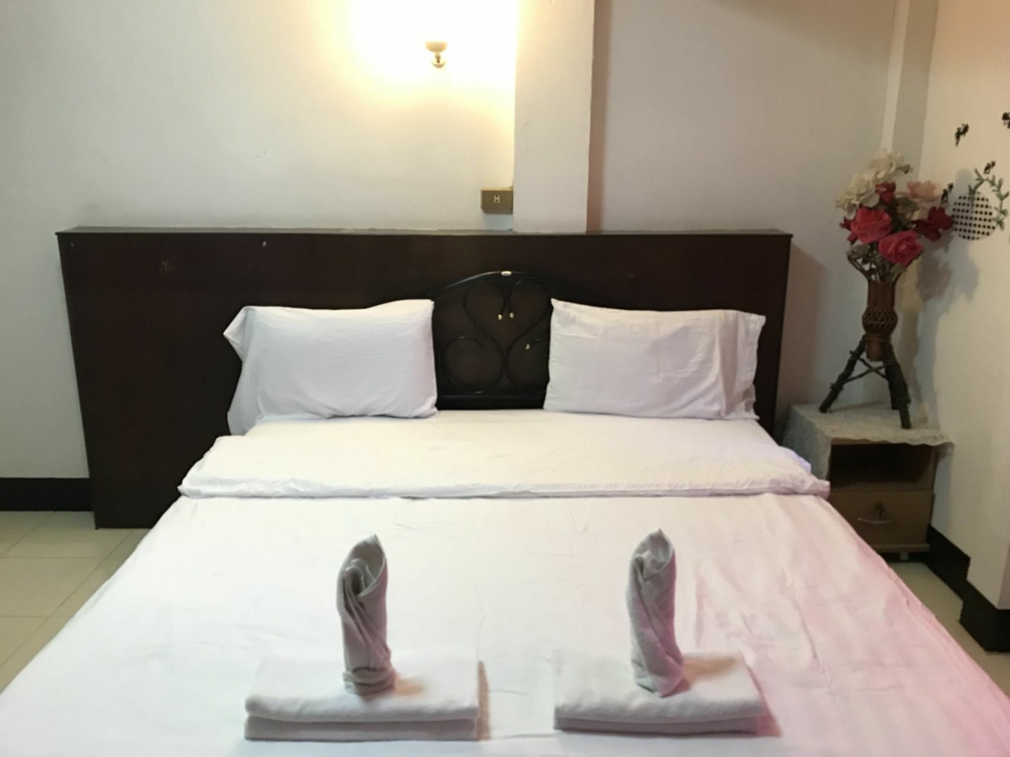 เพรสซิเดนท์ อพาร์ตเมนต์ Hotel Pattaya ภายนอก รูปภาพ