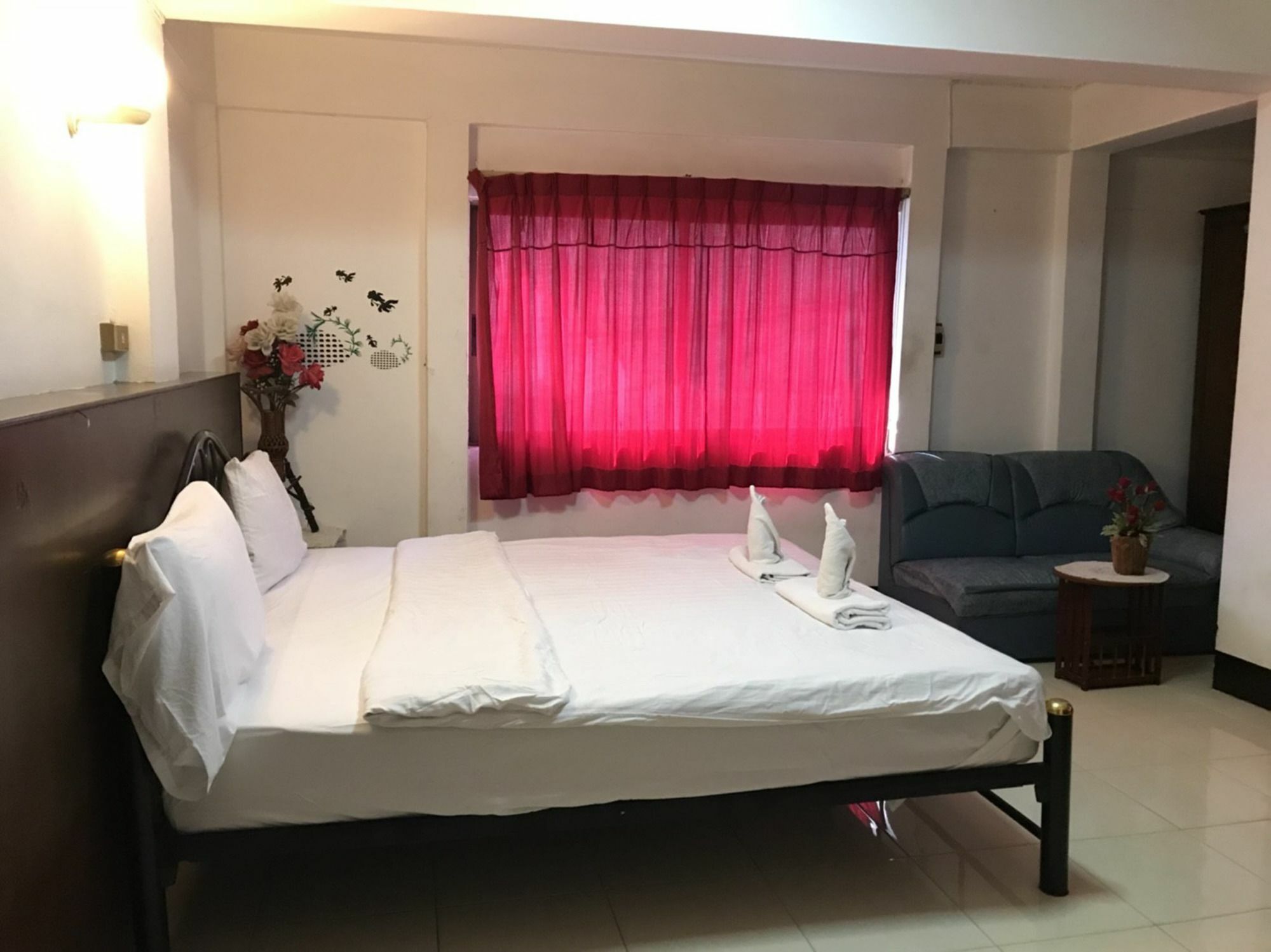 เพรสซิเดนท์ อพาร์ตเมนต์ Hotel Pattaya ภายนอก รูปภาพ